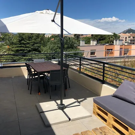 T3 Neuf Sur Les Toits Avec Terrasse Hyeres